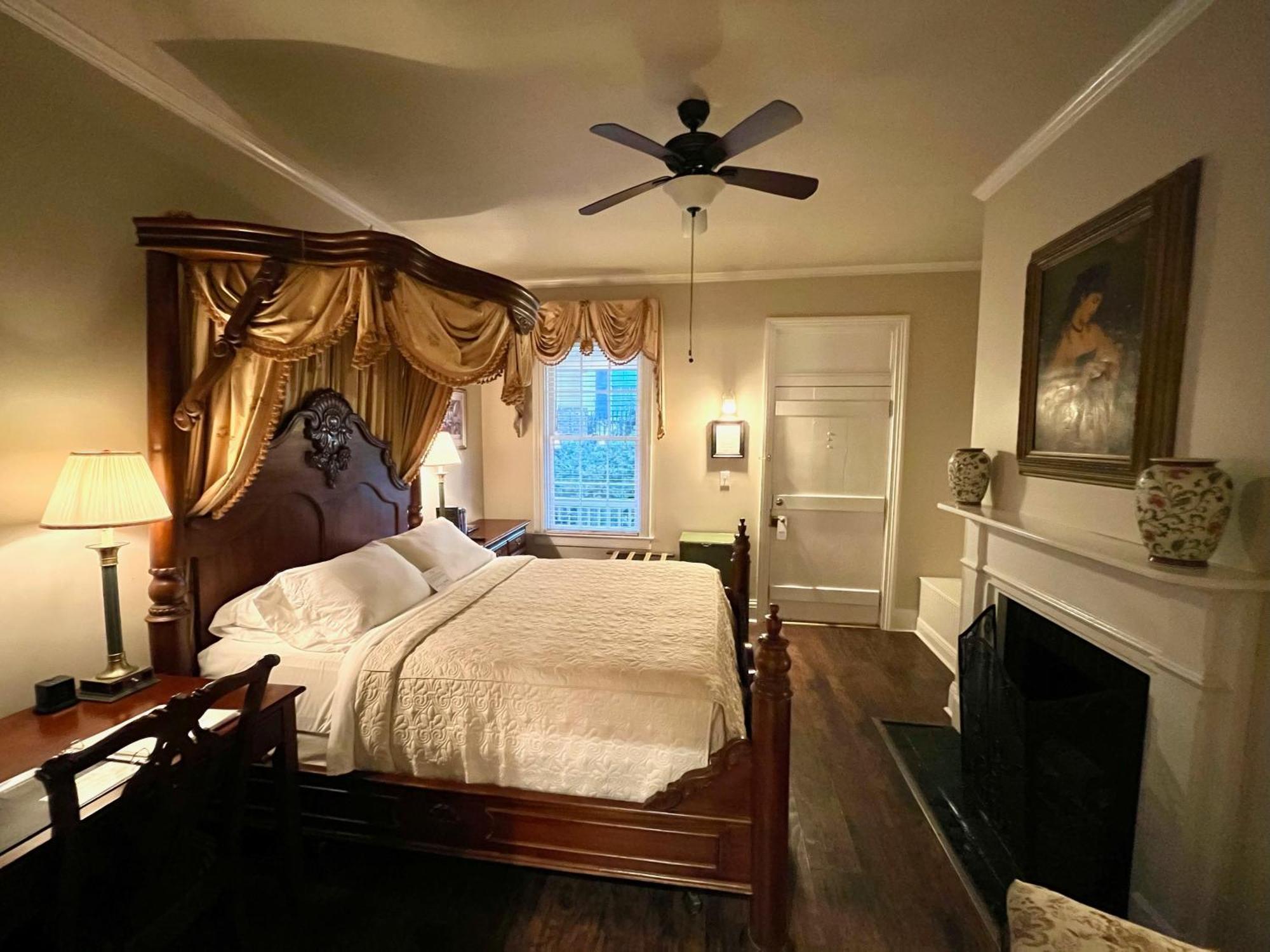 Anchuca Historic Mansion & Inn Vicksburg Eksteriør bilde