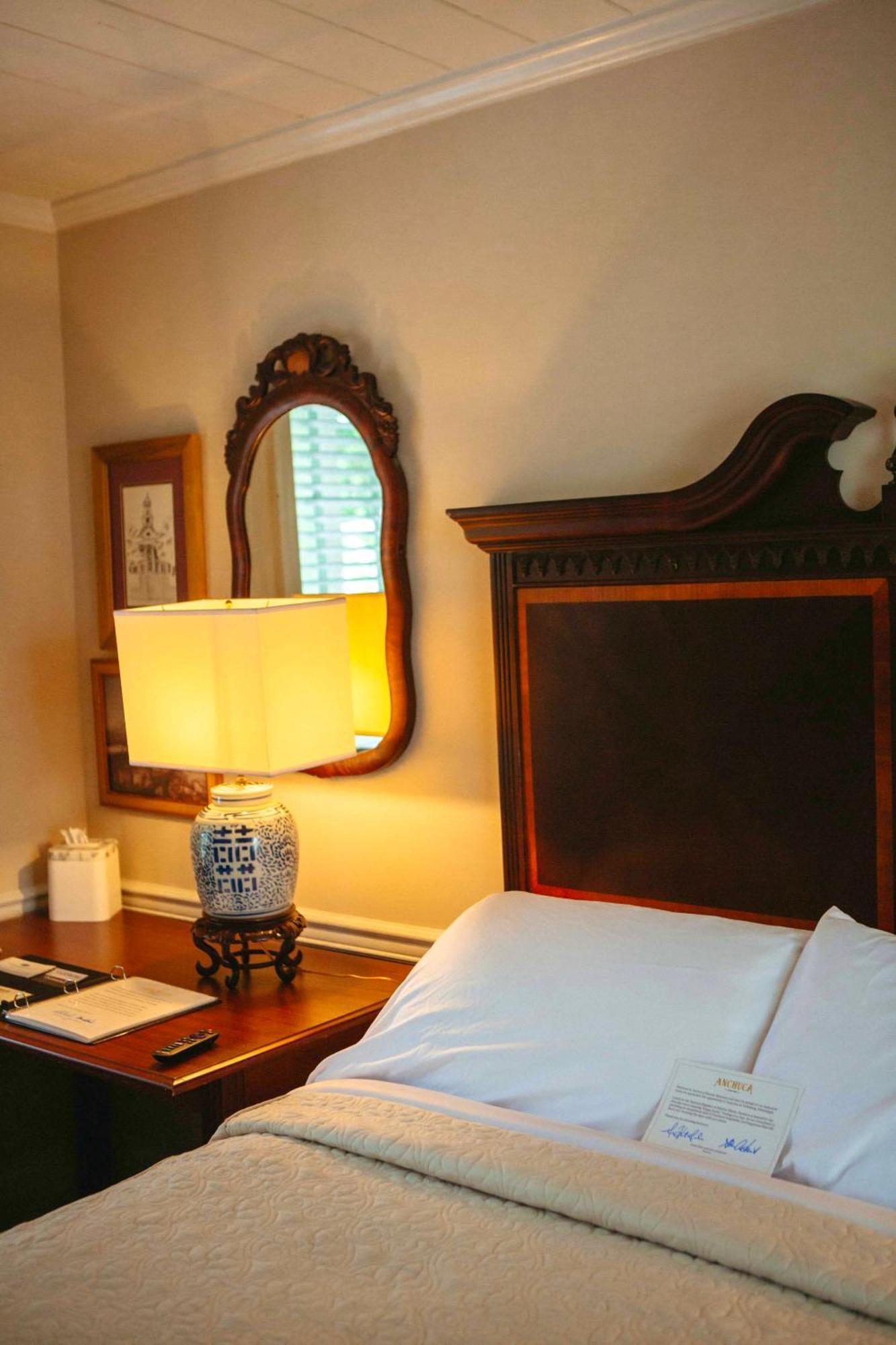 Anchuca Historic Mansion & Inn Vicksburg Eksteriør bilde